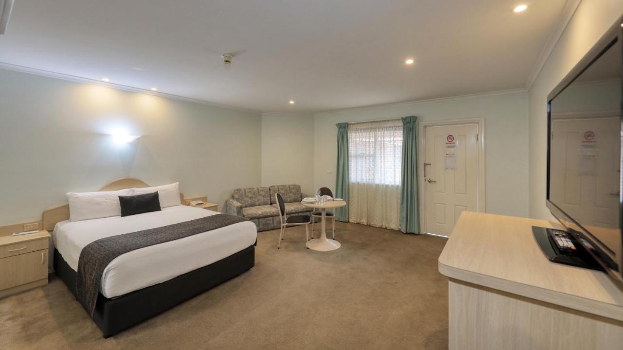 Charles Rasp Motor Inn & Cottages Broken Hill Εξωτερικό φωτογραφία