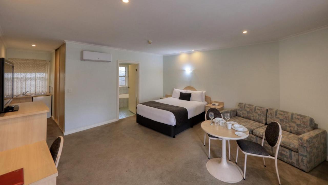 Charles Rasp Motor Inn & Cottages Broken Hill Εξωτερικό φωτογραφία