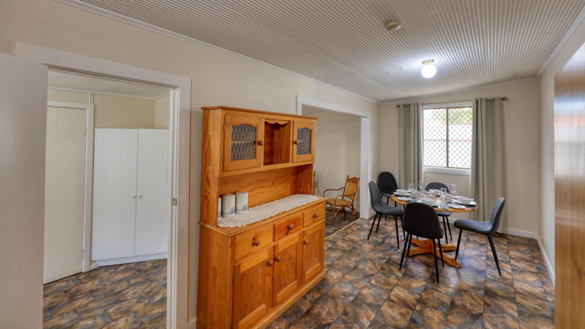 Charles Rasp Motor Inn & Cottages Broken Hill Εξωτερικό φωτογραφία