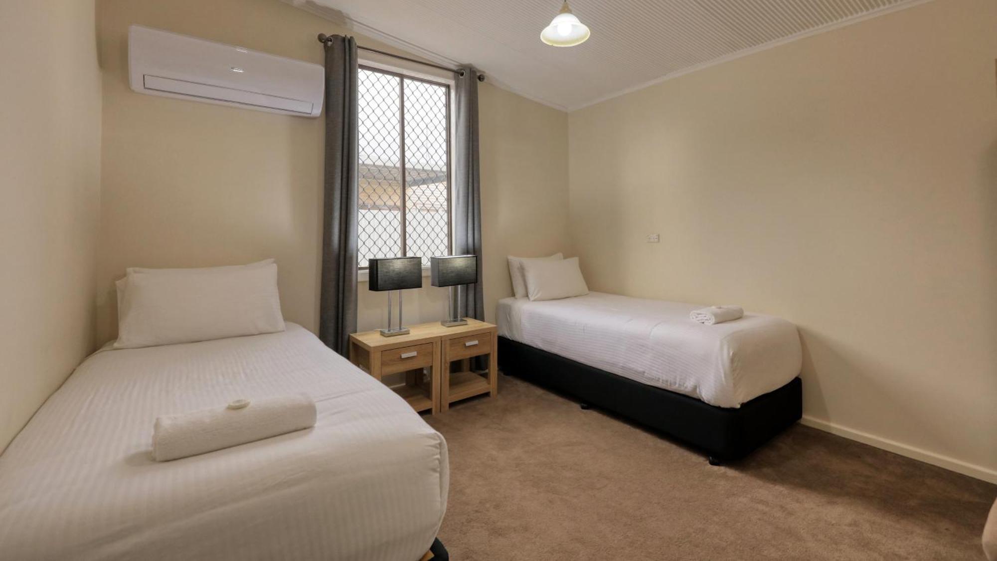 Charles Rasp Motor Inn & Cottages Broken Hill Εξωτερικό φωτογραφία