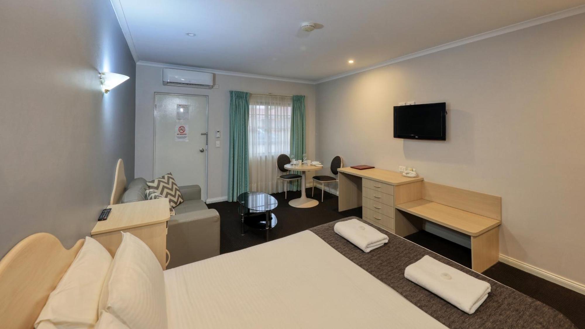 Charles Rasp Motor Inn & Cottages Broken Hill Εξωτερικό φωτογραφία