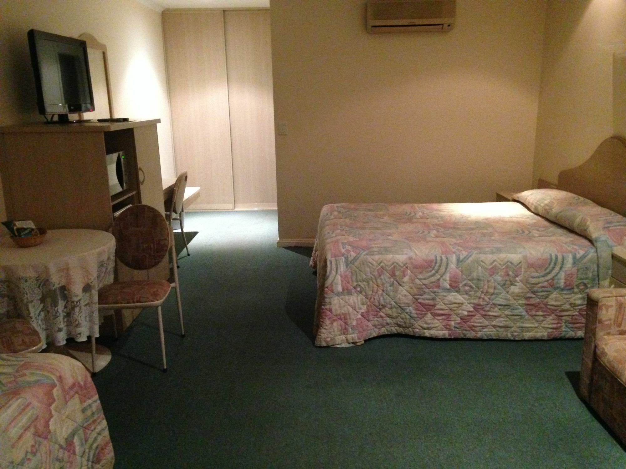 Charles Rasp Motor Inn & Cottages Broken Hill Εξωτερικό φωτογραφία