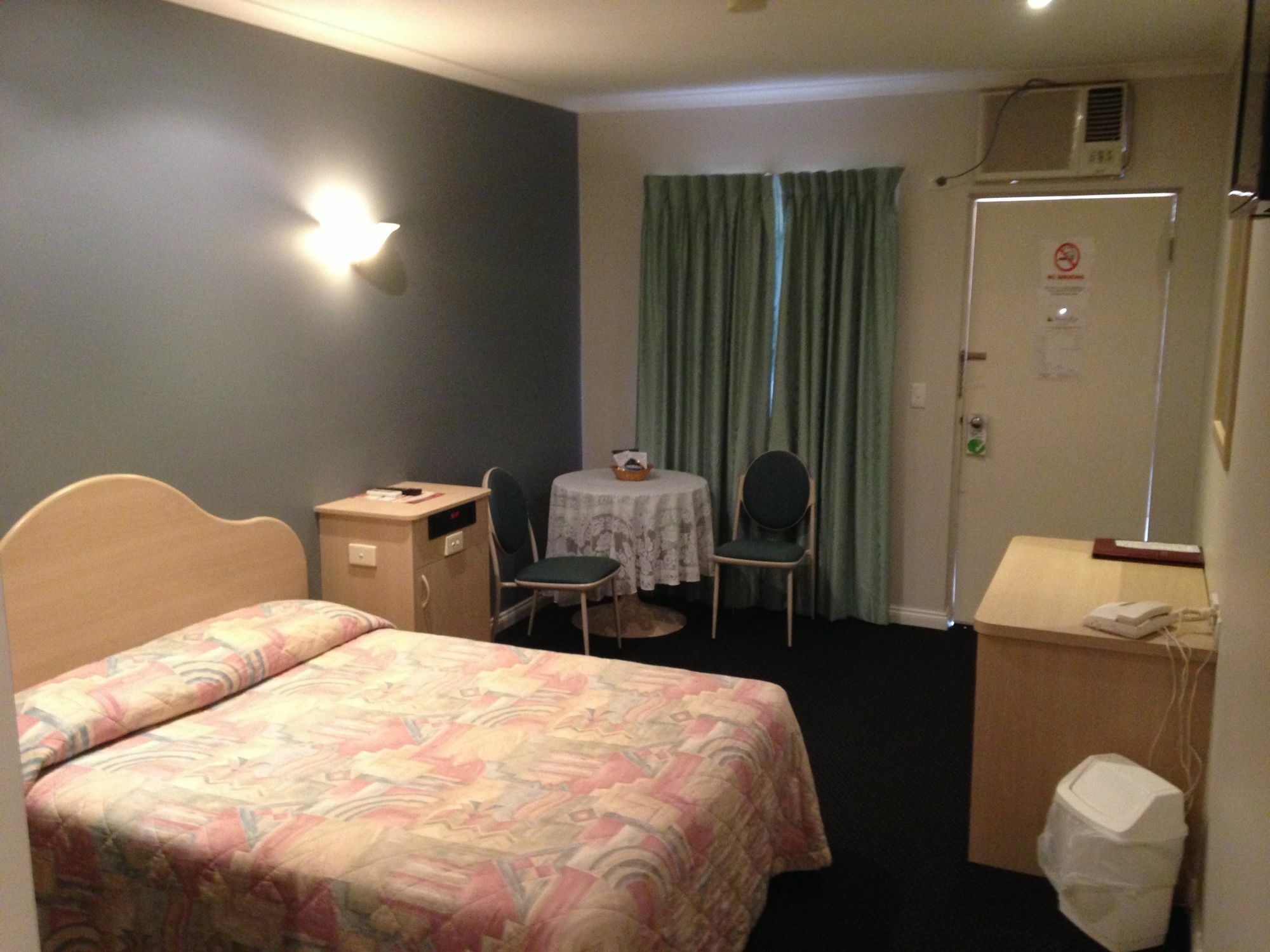 Charles Rasp Motor Inn & Cottages Broken Hill Εξωτερικό φωτογραφία